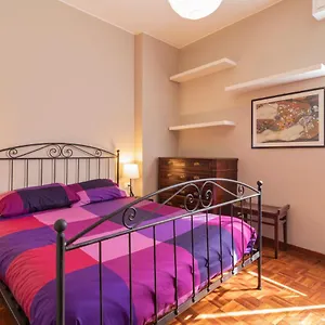 https://renovated-apartment-close-to-portello-fiera.it-lombardy.com
