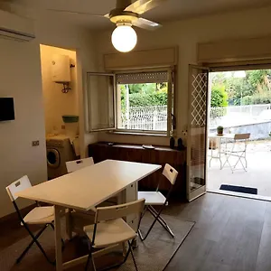 https://la-casa-dei-sassi-holiday-house.sicilyhotelsitaly.net